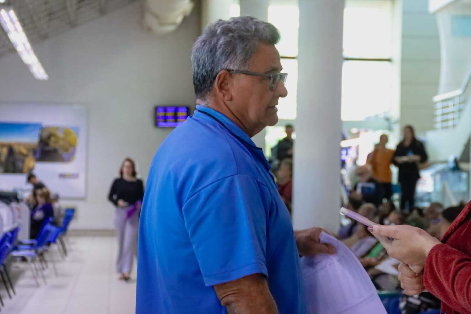 Quem optar pelo atendimento presencial deve ir até a Central de Atendimento ao Cidadão, das 8h às 16h, até esta sexta-feira.