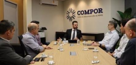 Encontro entre membros da MIDIACOM/MS e o Ministério Público de Mato Grosso do Sul foi realizado na sede da COMPOR, em Campo Grande, com participação de representantes de veículos de comunicação e do procurador-geral Romão Ávila.