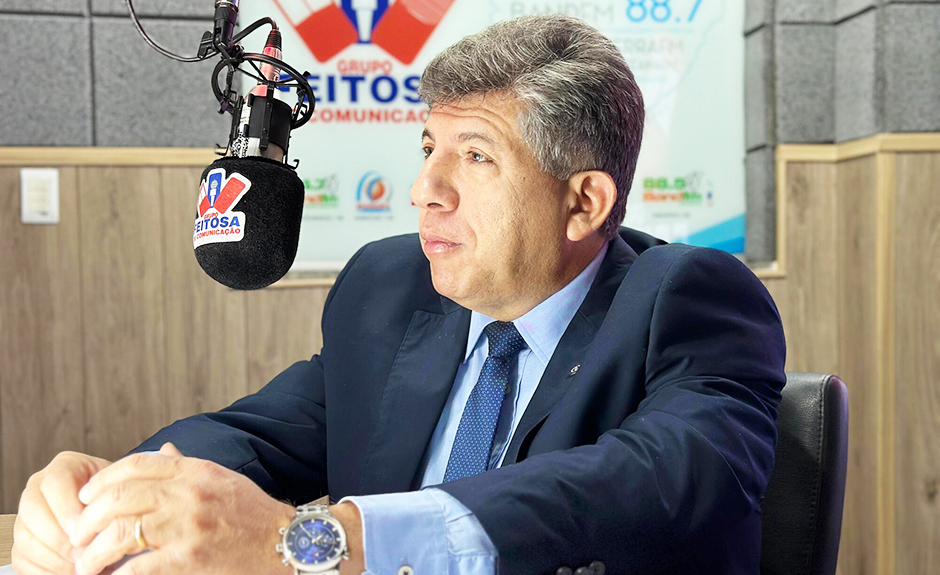 O deputado estadual Lídio Lopes em entrevista ao Grupo Feitosa de Comunicação