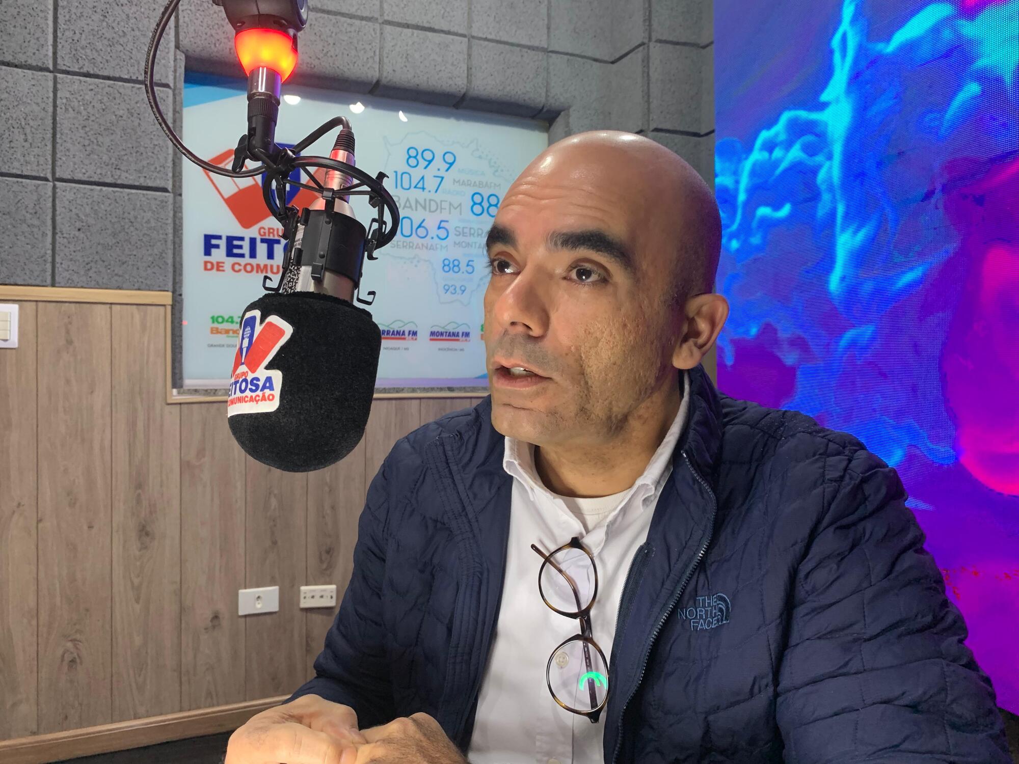 Dijan de Barros em entrevista ao Jornal A Crítica