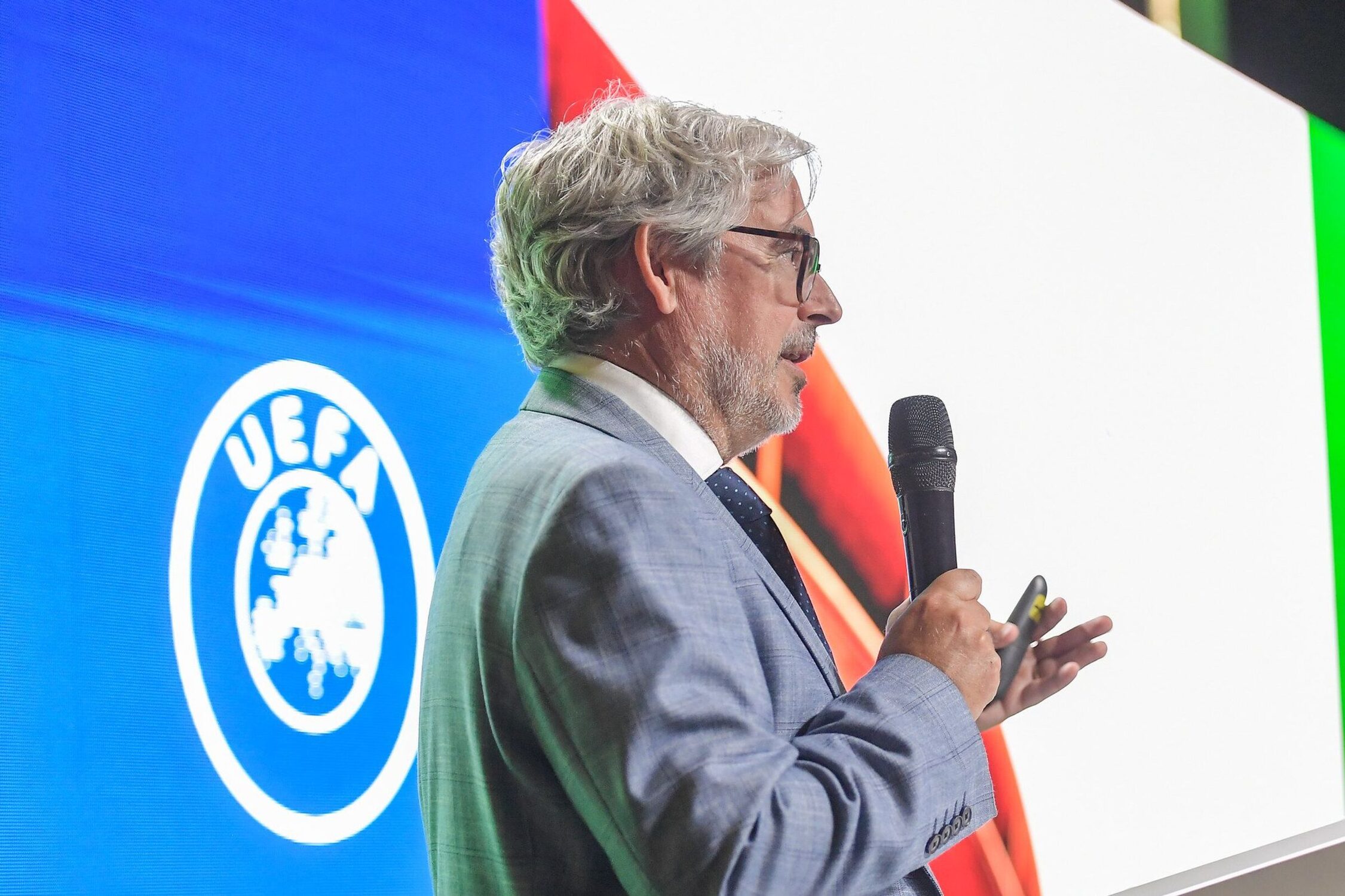 Sefton Perry, chefe do Centro de Análise e Inteligência da Uefa.