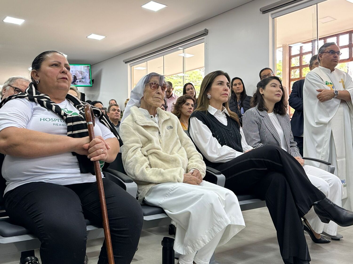 A instituição, que começou com um foco específico no tratamento da hanseníase, hoje é reconhecida por sua ampla gama de serviços médicos, como oftalmologia, cirurgia geral e reabilitação.