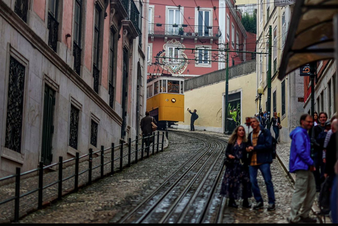 Bonde é uma das principais atrações turísticas de Portugal.