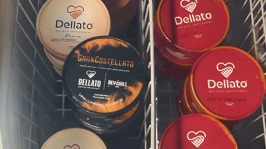 A linha de gelatos com carne da Dellato já ocupa espaço nos freezers com rótulo próprio e visual marcante