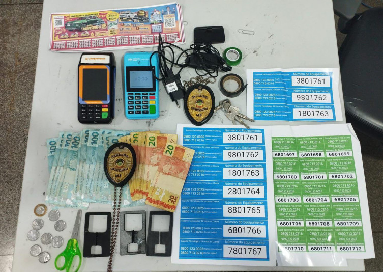 R$ 2 mil foram encontrados com o suspeito
