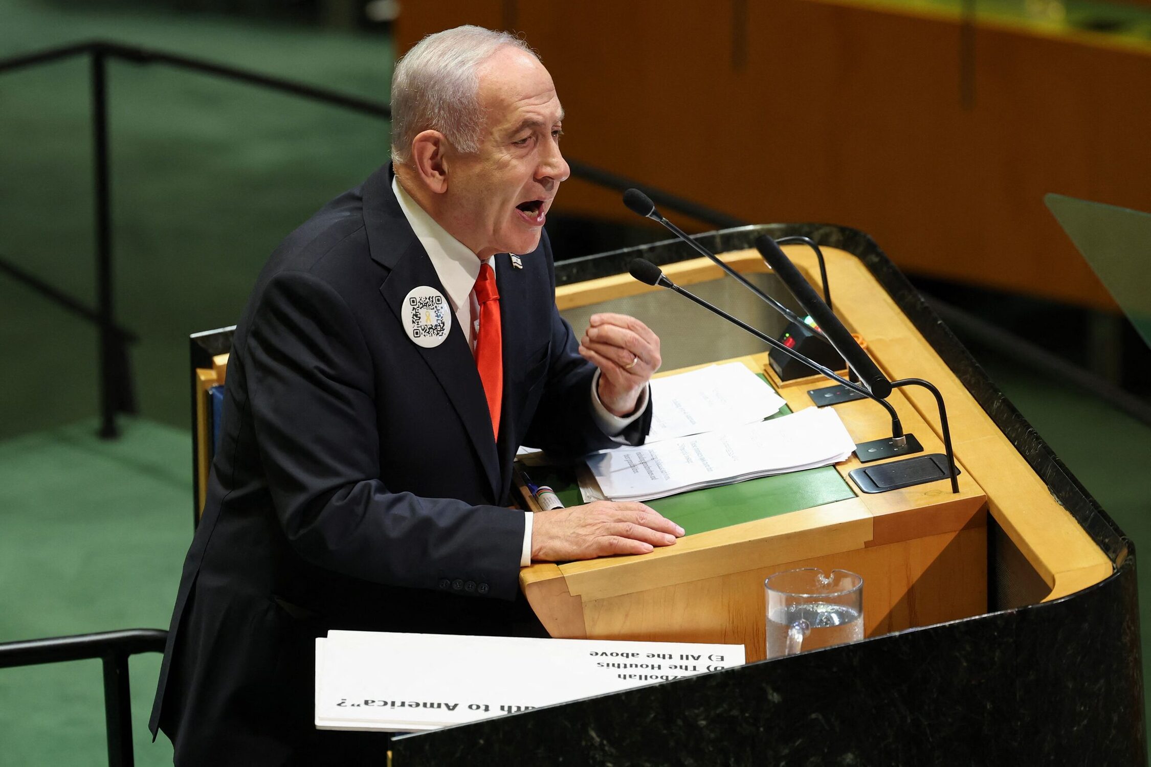 O primeiro-ministro israelense Binyamin Netanyahu discursa durante o debate geral da Assembleia Geral das Nações Unidas na sede da ONU em Nova York, em 26 de setembro de 2025.