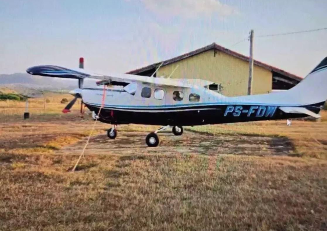 Monomotor que caiu em fazenda a 180 km de Coxim.
