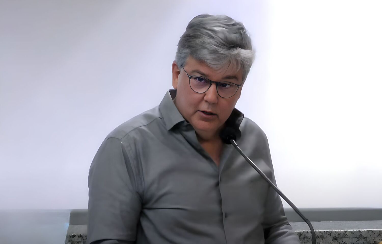 Renato Perez durante pronunciamento na tribuna da Câmara Municipal de Campo Grande.