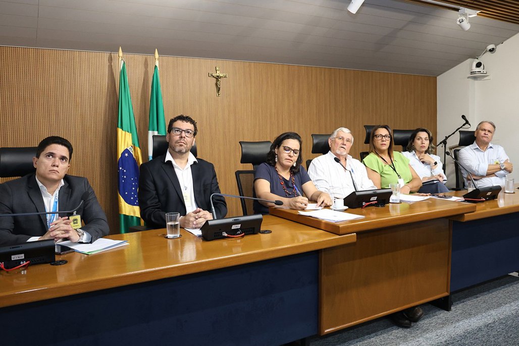 Vista geral da reunião que discutiu o fortalecimento do Pronaf e as ações voltadas à agricultura familiar, indígena e quilombola em Mato Grosso do Sul.