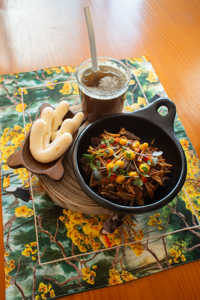 Pratos com elementos pantaneiros que serão apresentados pelo chef em eventos internaconais (Foto: André Spilborghs)
