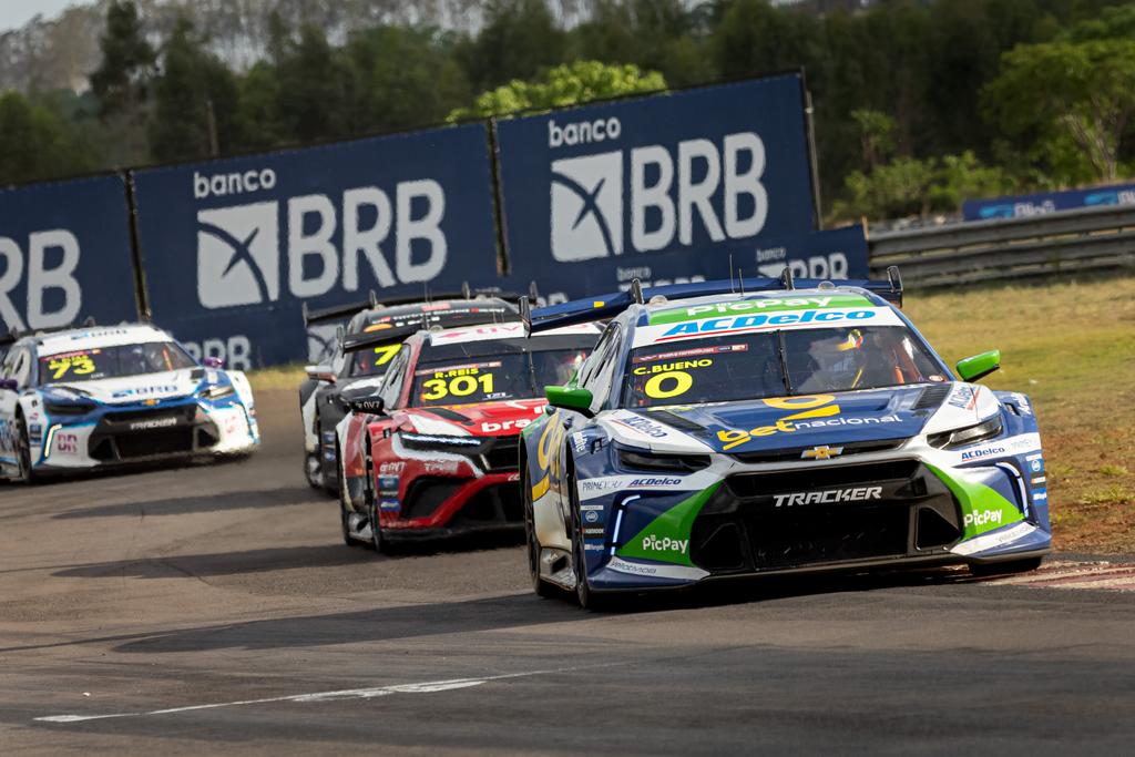 Cacá Bueno no calor da corrida Sprint de sábado.