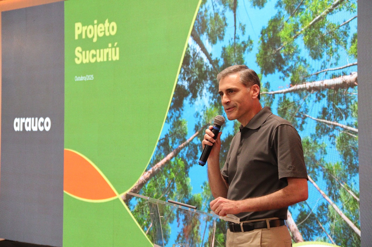 Representante da Arauco durante apresentação oficial do Projeto Sucuriú, destacando a tecnologia, os impactos positivos e o legado da nova fábrica de celulose.