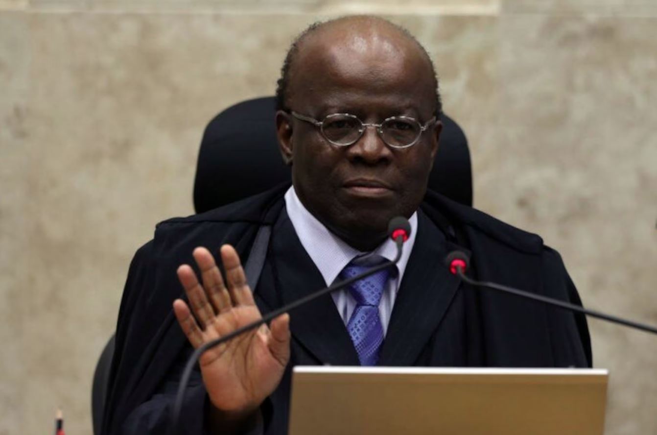 O jurista Joaquim Barbosa é ministro aposentado do STF; ao deixar a Corte, em 2014, abriu mão de mais de 10 anos de tribunal a que teria direito.