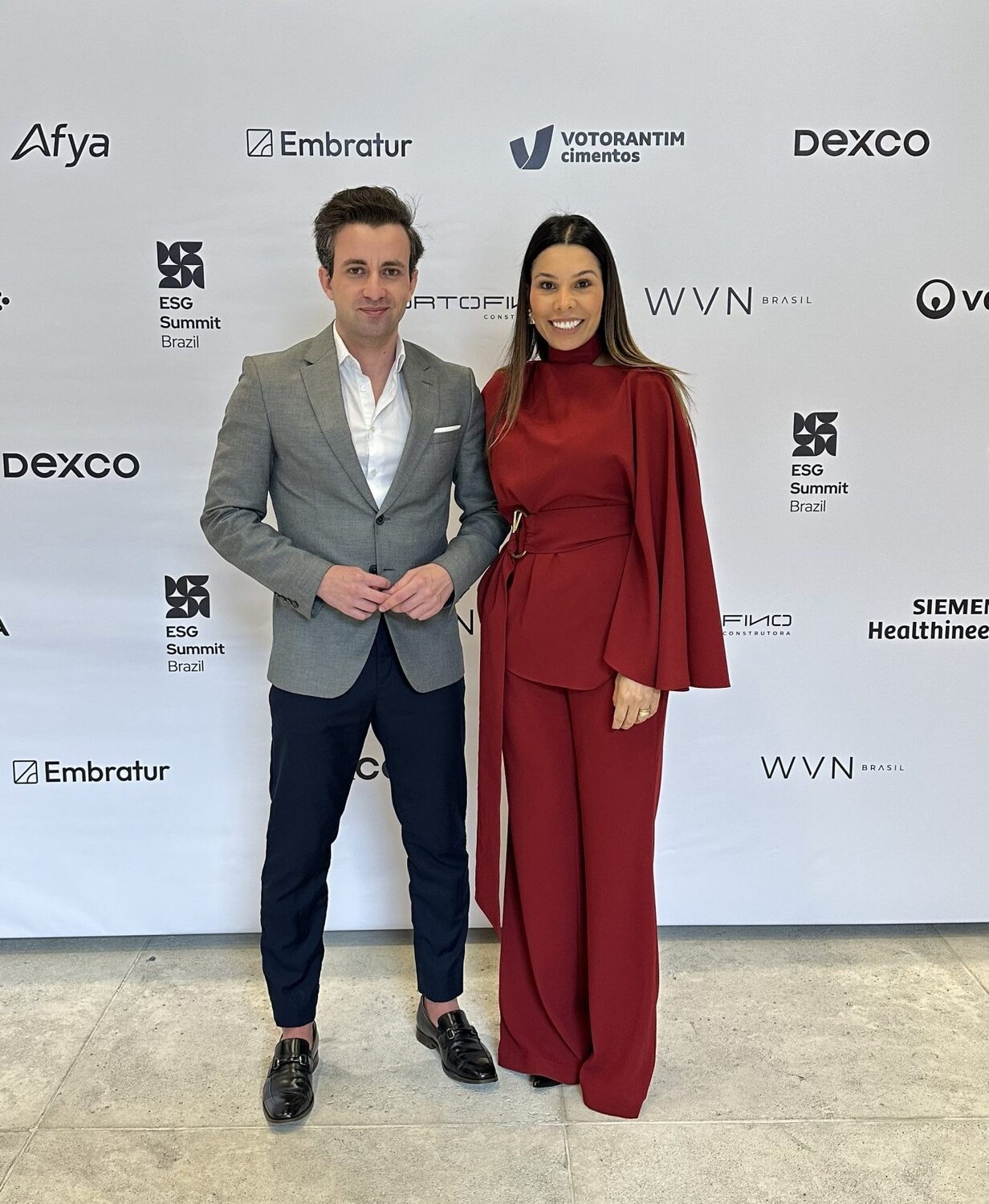Rejane Monteiro, diretora da AGEMS, participa do ESG Summit Brazil 2025, em São Paulo, evento que reuniu lideranças nacionais para debater inovação, sustentabilidade e governança.