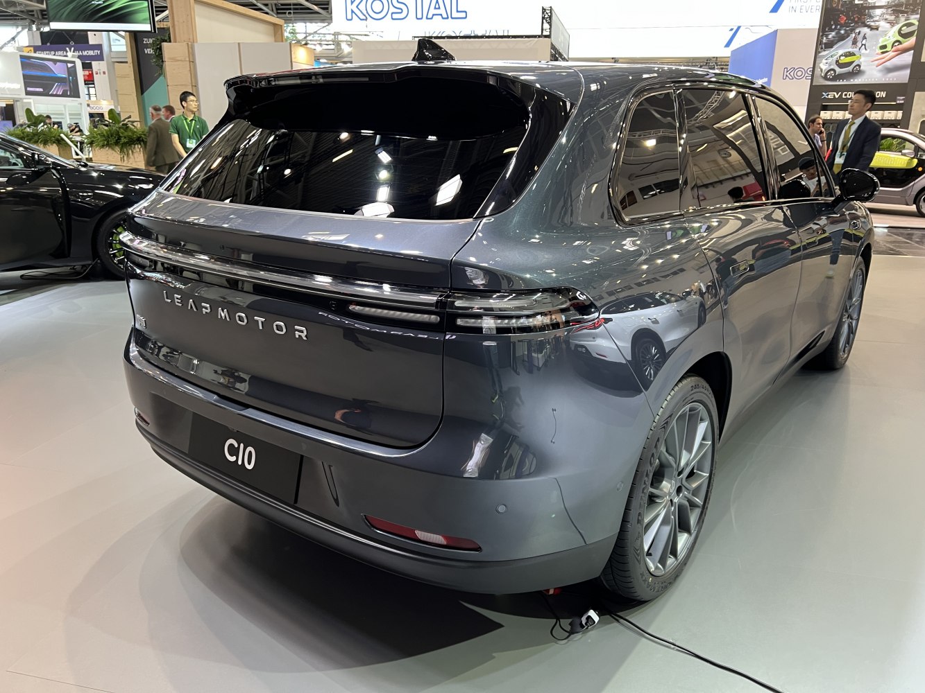 SUV C10, principal aposta da Leapmotor, chega com autonomia que pode chegar a mil quilômetros.