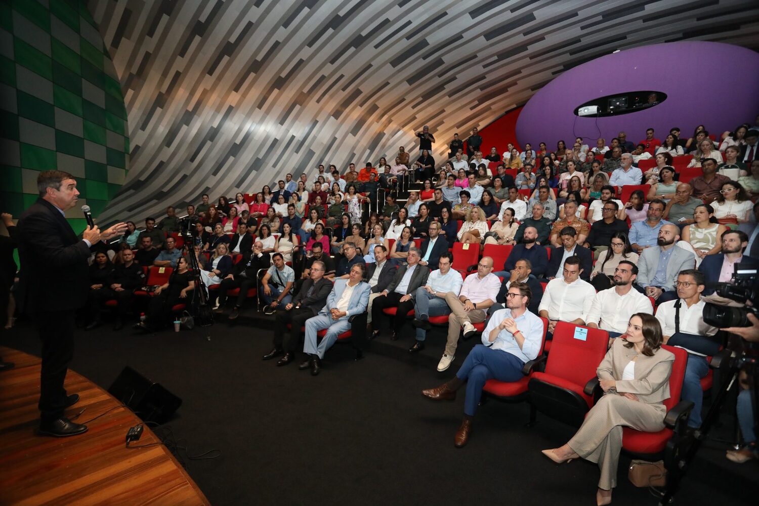 Governo do Estado premia servidores por projetos inovadores que modernizam a gestão pública em MS