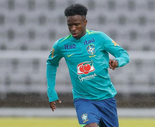 Vini Jr disputa vaga com Rodrygo pela ponta-esquerda da seleção brasileira