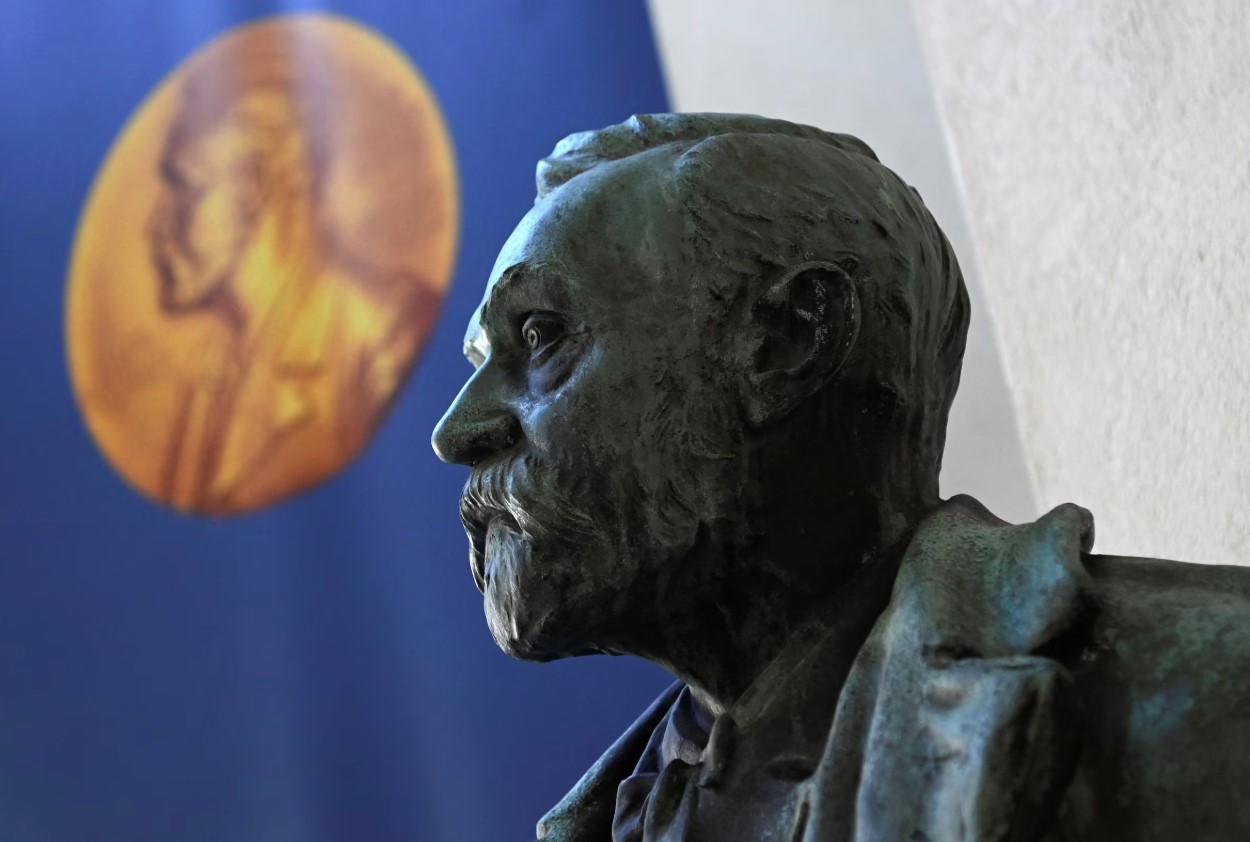 Busto de Alfred Nobel em Estocolmo 