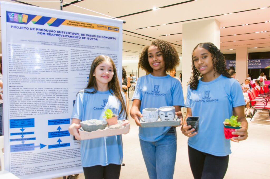Alunos da Rede Municipal de Ensino apresentam projetos científicos e tecnológicos durante a FECIT