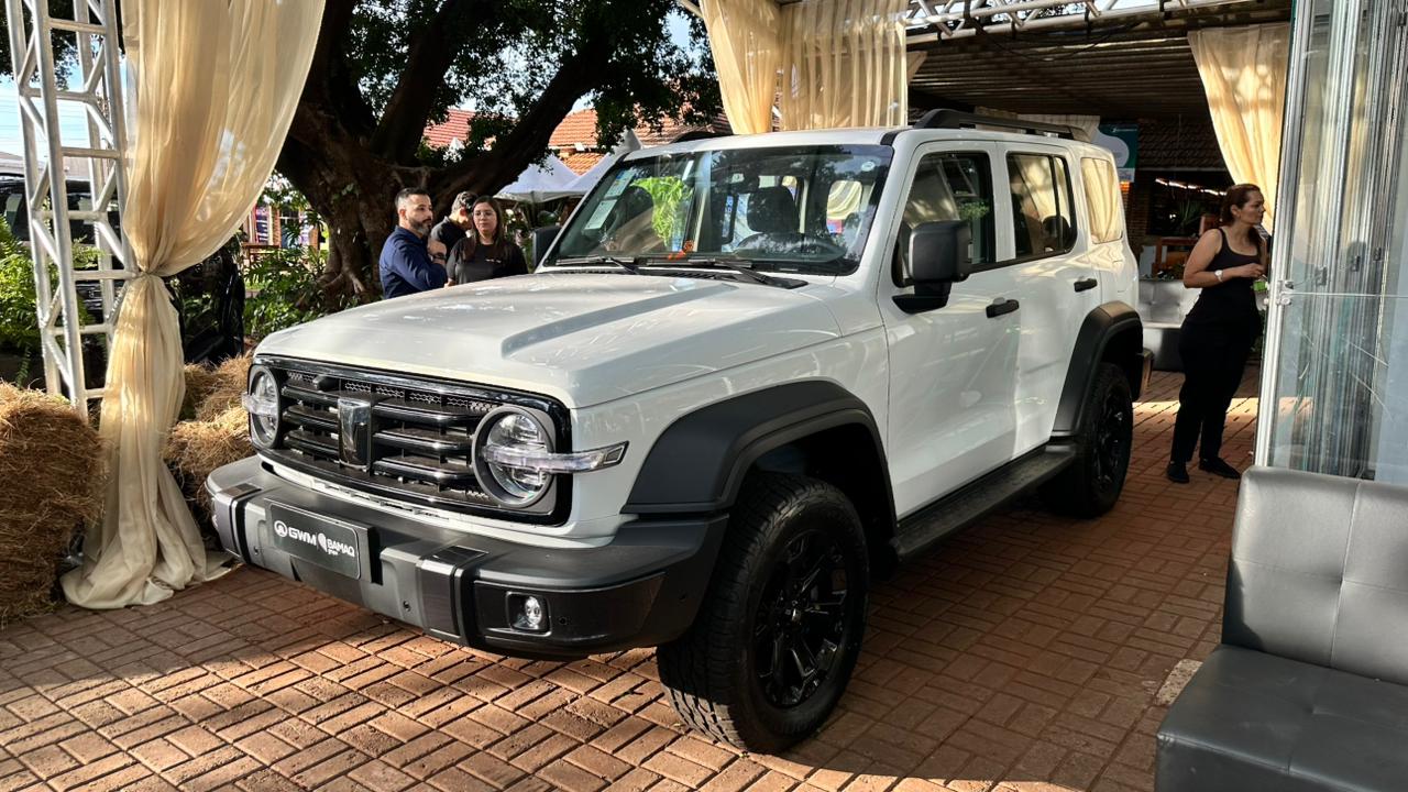 Tank 300, SUV híbrido plug-in off-road