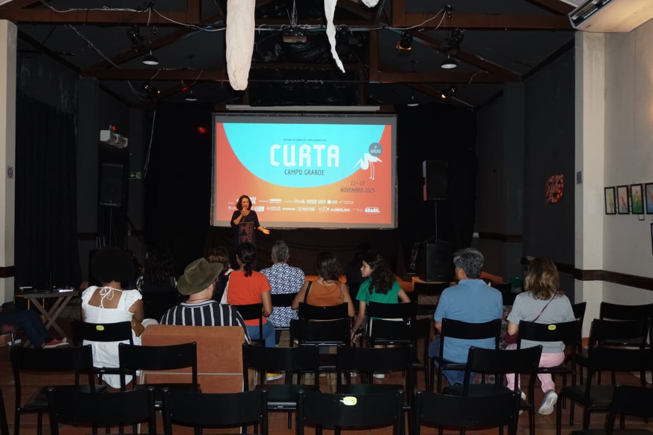 Oficinas e palestras formativas fizeram parte da programação, com ampla participação do público.