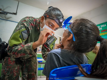 Atendimento odontológico foi um dos serviços oferecidos durante a ação - (Foto: Divulgação/PMA)