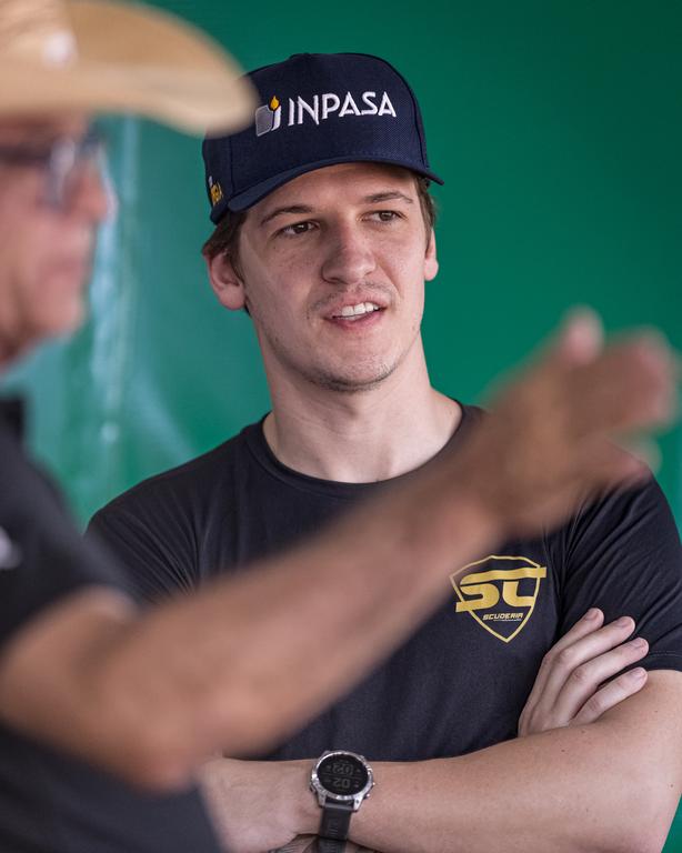 Lucas Kohl, piloto da Scuderia Chiarelli, durante preparação em Cuiabá para a etapa noturna da Stock Car Pro Series.