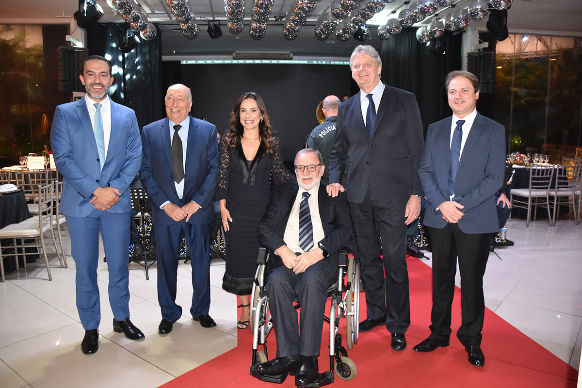 Robson Del Casale, Pedro Chaves, Neca Bumlai, Edison Ferreira de Araújo, Jaime Verruck, e Claudio Mendonça