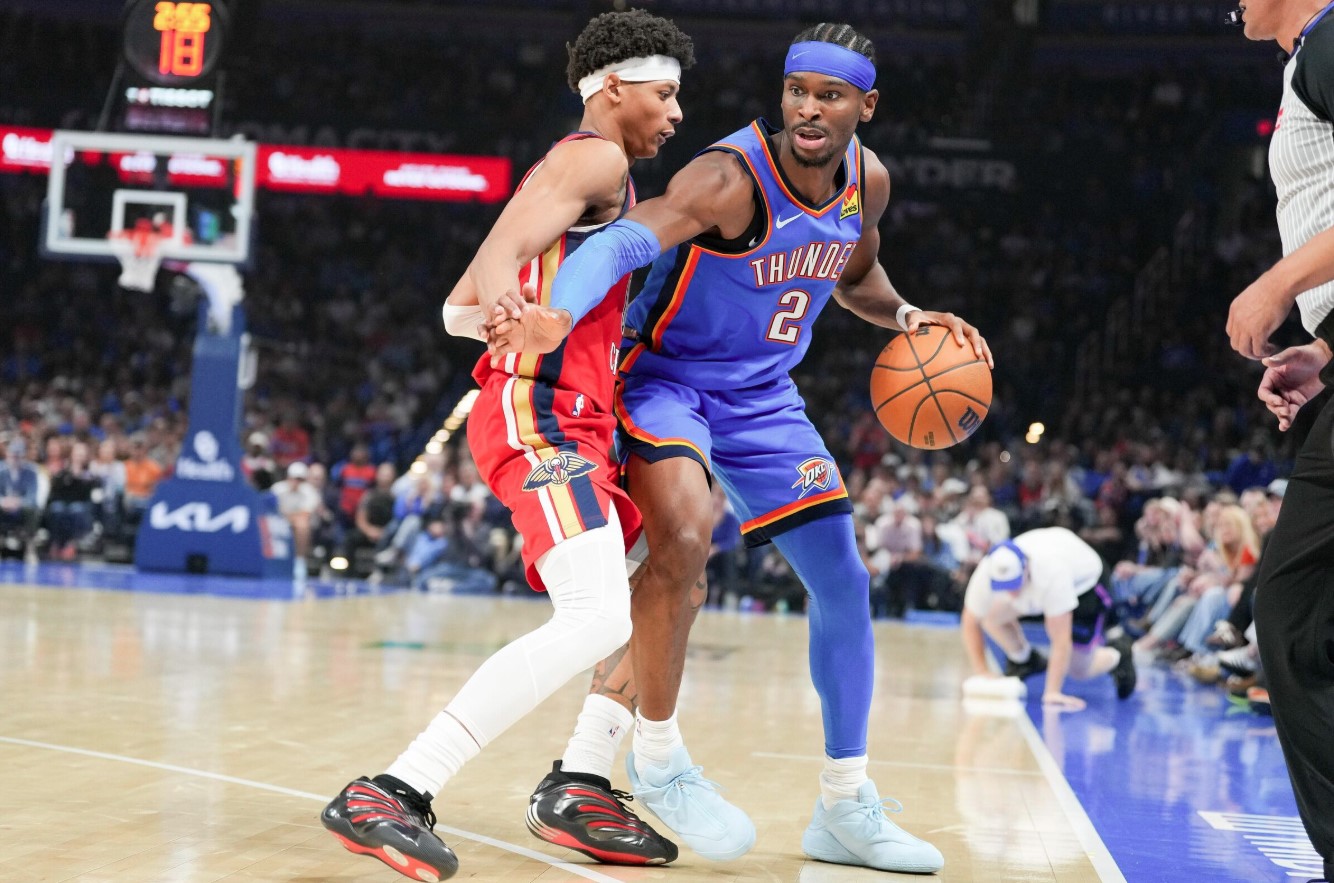 Shai Gilgeous-Alexander (2) foi mais uma vez destaque em vitória dos Thunders.  