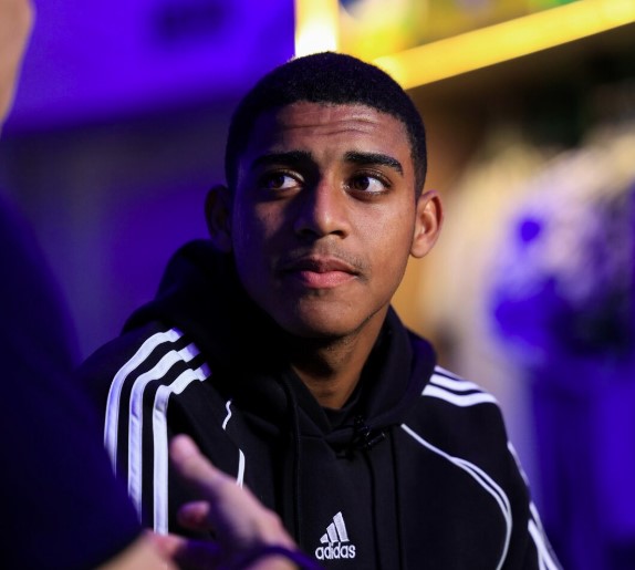 Gui Negão reforça vínculo com torcedores e destaca importância do exemplo fora de campo