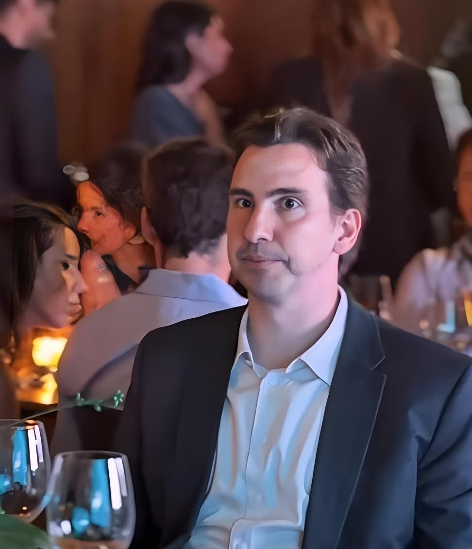  Kenneth Corrêa (Presidente do Conselho de Administração da Financial Imobiliária)