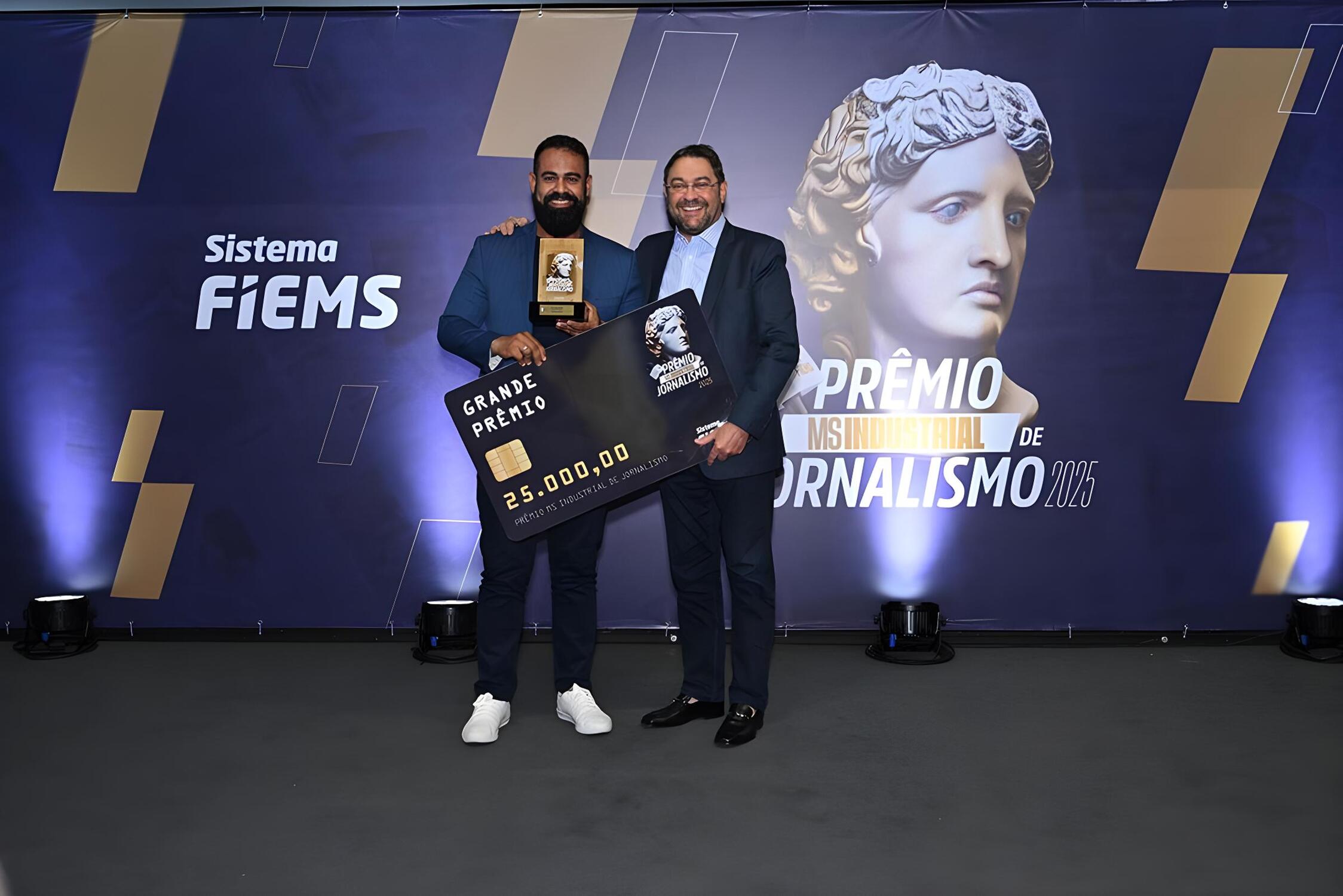 Marcos Maluf recebeu o Grande Prêmio pelo jornal O Estado