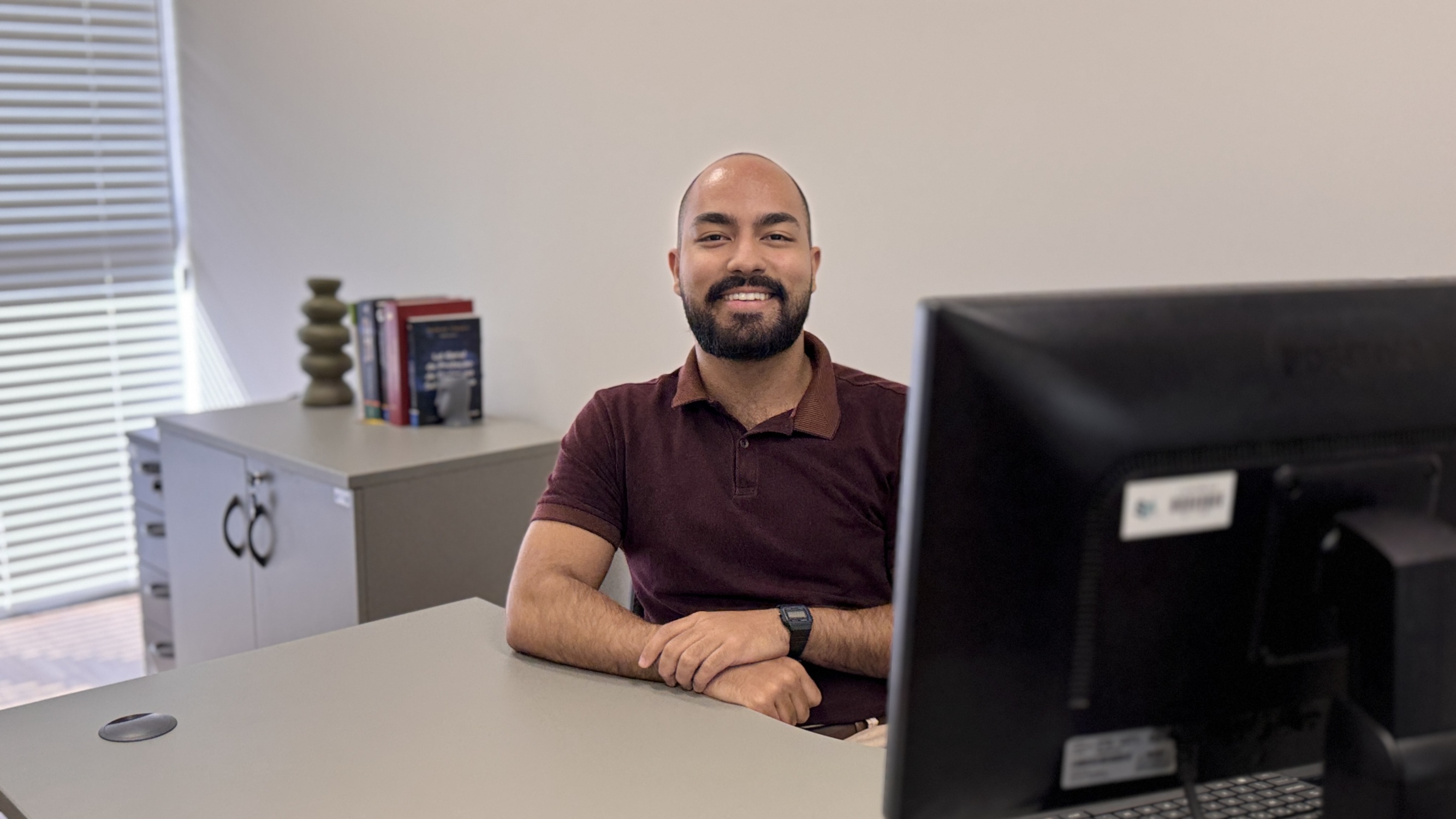 Eduardo Barbosa, trainee da Unidade Central de Proteção de Dados Pessoais da Segov, atua na formulação de normas sobre privacidade e uso de dados no Executivo Estadual.