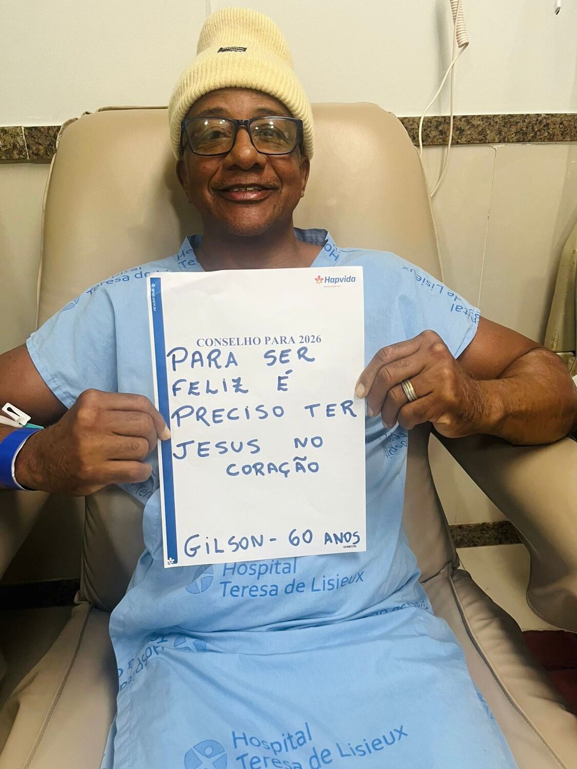 Gilson, 60 anos, ensina que a felicidade nasce quando temos Jesus no coração.