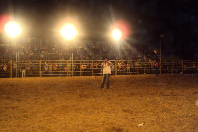 Além de radialista, Bozó era locutor de rodeio