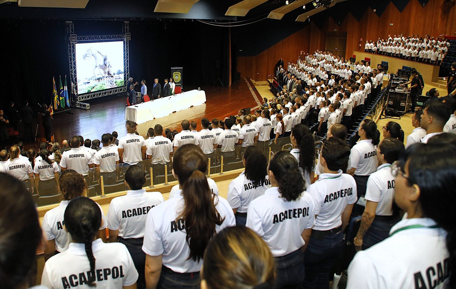 Curso de formação de novos policiais vai dispor de aulas teórica e práticas