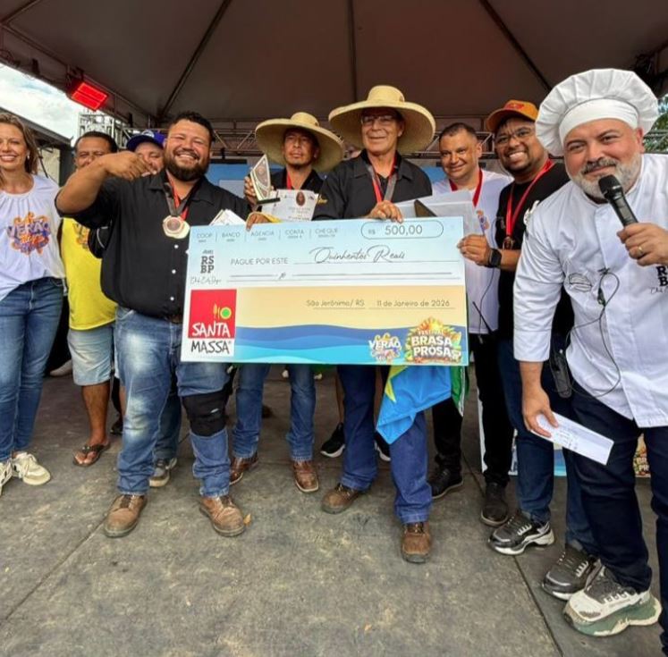Depois de mais de doze horas de estrada, a equipe garantiu a premiação de R$500 e o primeiro lugar na categoria de melhor panceta assada do Brasil.