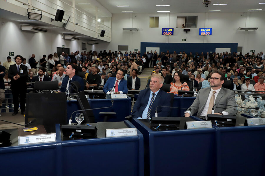 Câmara de Campo Grande abre ano legislativo com defesa do diálogo, críticas à gestão e promessa de parcerias e investimentos.