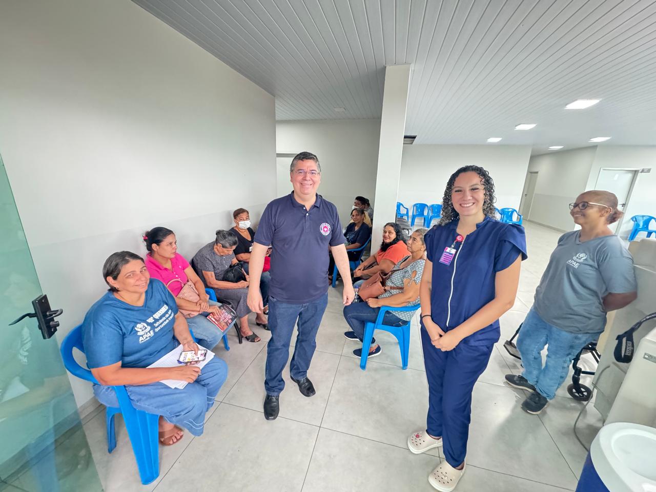 Mutirão de saúde da Casa Rosa em Campo Grande oferece atendimentos médicos gratuitos no sábado, com foco em comunidades carentes e prevenção de doenças.
