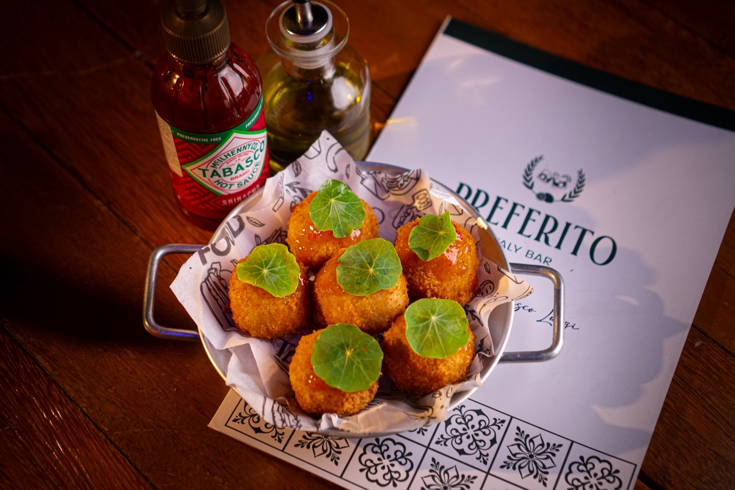 Petiscos de inspiração italiana fazem parte da proposta gastronômica do Preferito Bar.