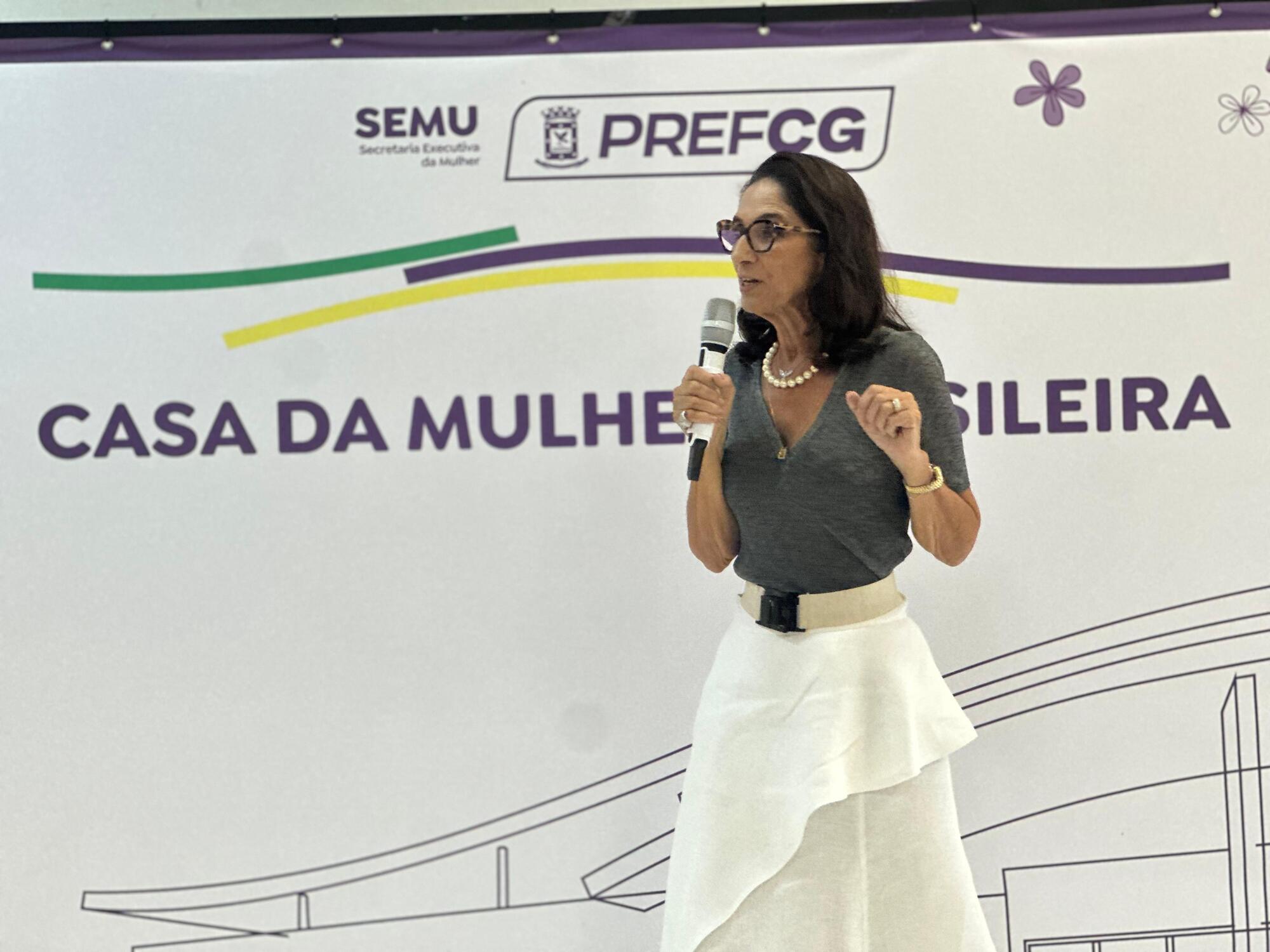 Carla Charbel relembra a trajetória da Casa da Mulher Brasileira e os avanços na gestão compartilhada do serviço.