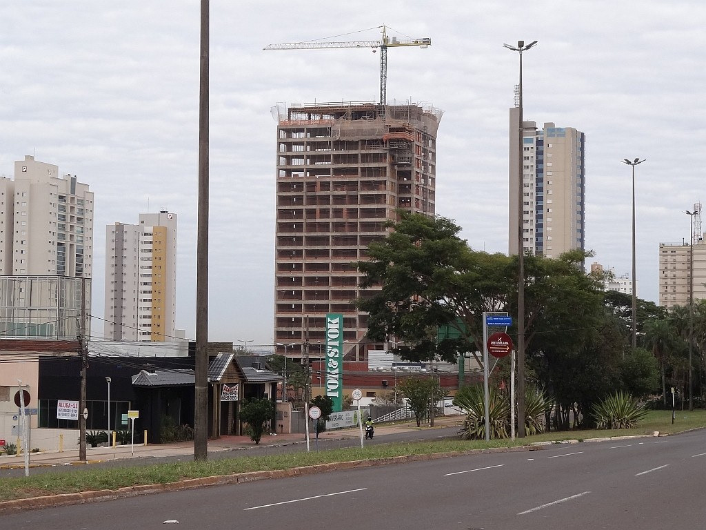 Vertigo Premium Studios | 35 Pavimentos (Maior do MS)