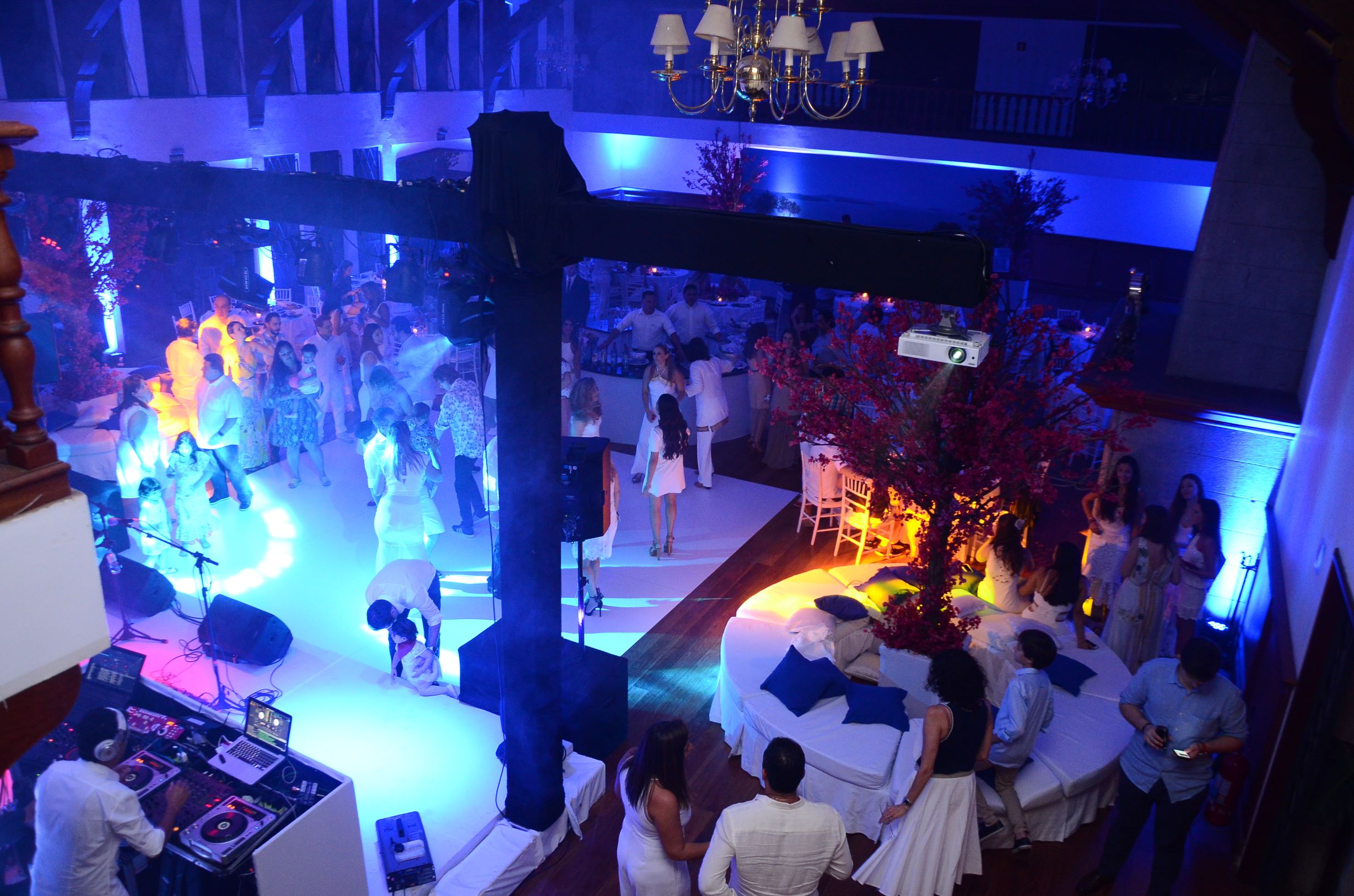 Festa será no salão nobre do clube